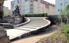 Stair strings and outdoor staircases, Neptune Fountain Dresden