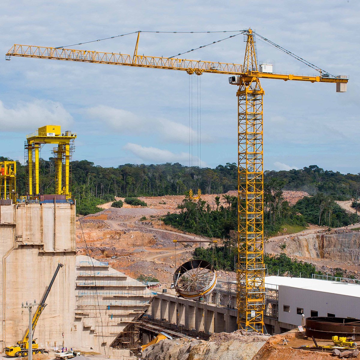 Liebherr 2000 HC 60 Heavy-Load-Turmdrehkran