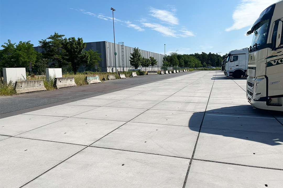 GROUND ULTRA Großflächenplatte
