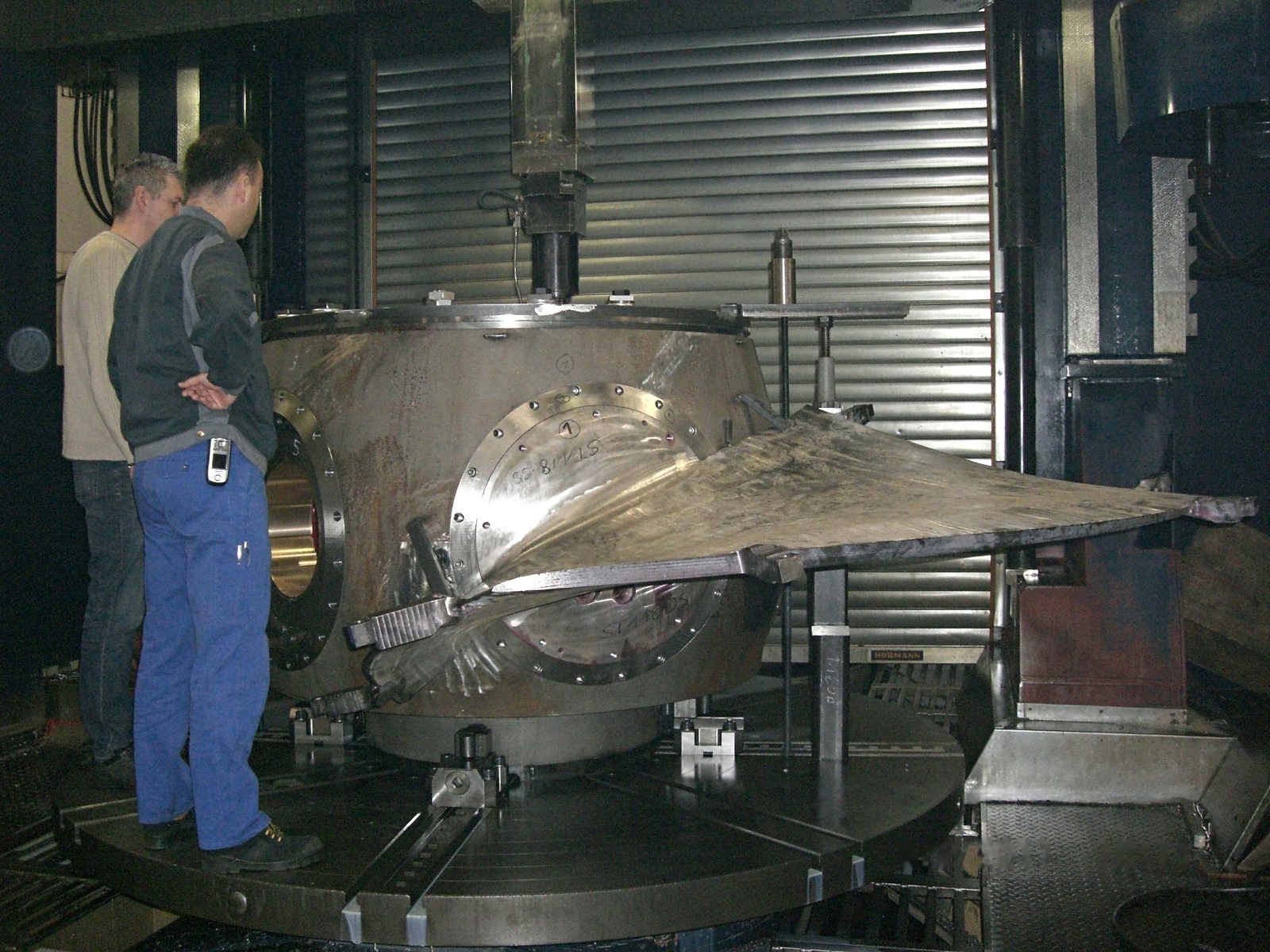 Karusselldrehmaschine in der Großteilbearbeitung