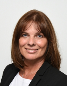 Iris Holcik, MBA, Geschäftsführung