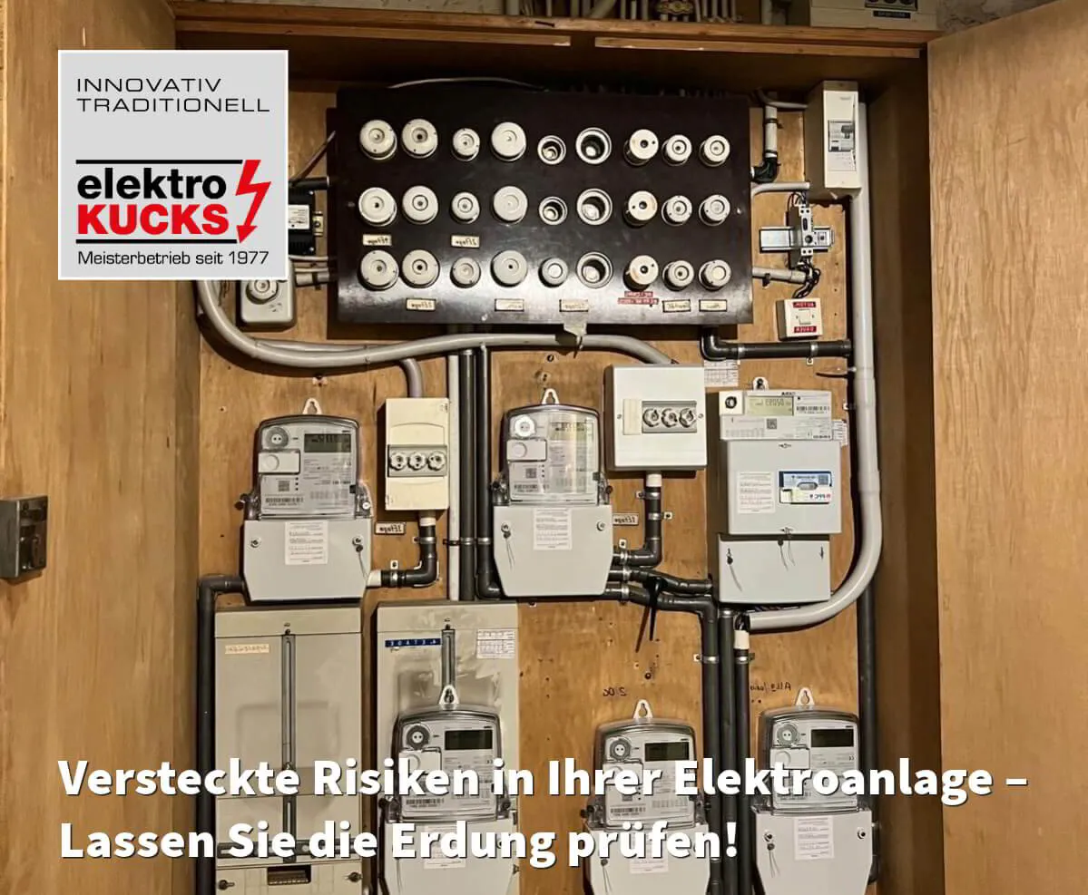 Outdated meter cabinet before renewal