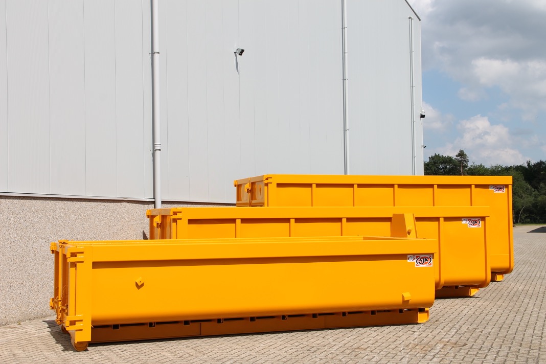Container aus Lagerbestand