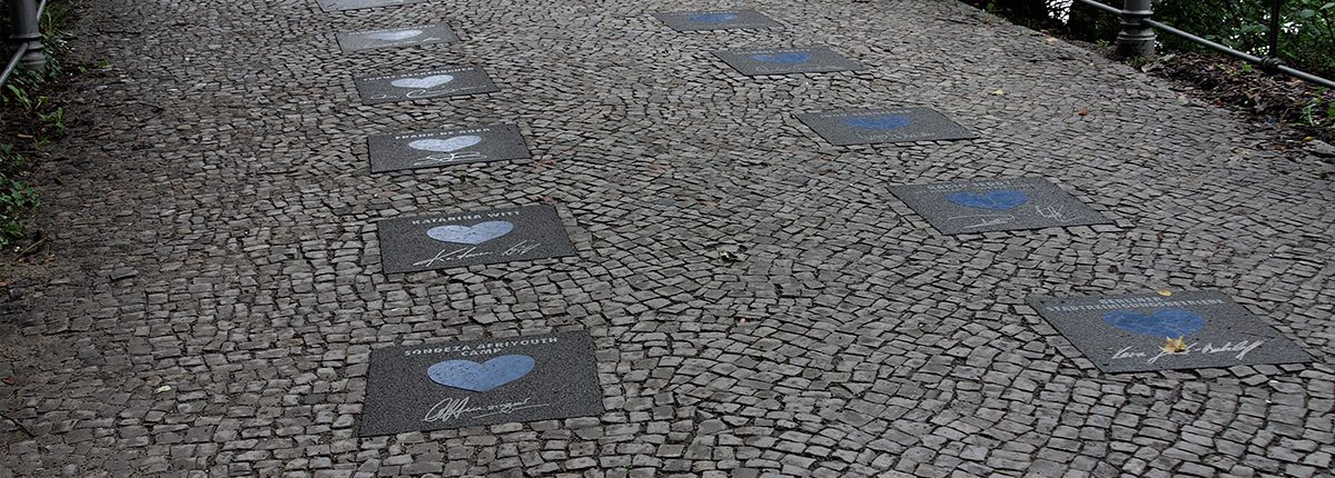 Projekt: Die Brücke der blauen Herzen
