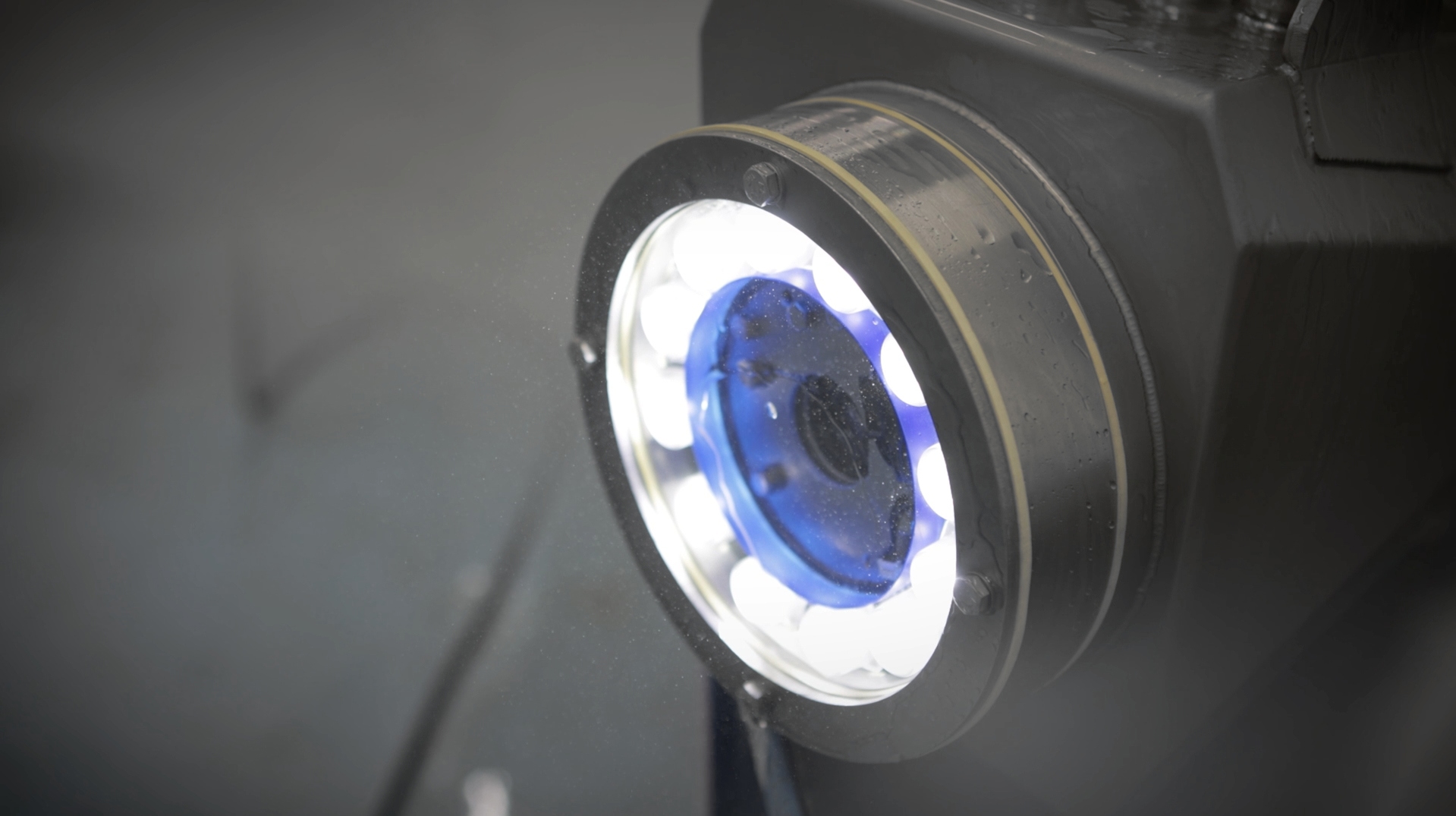 Optischer Sensor mit KI-Unterstützung