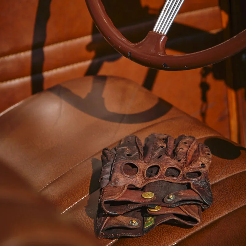 Vintage car seat (leather)