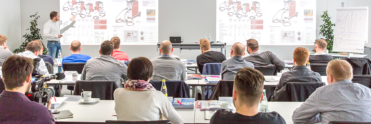 Händlerschulung im Vorführ- und Schulungszentrum