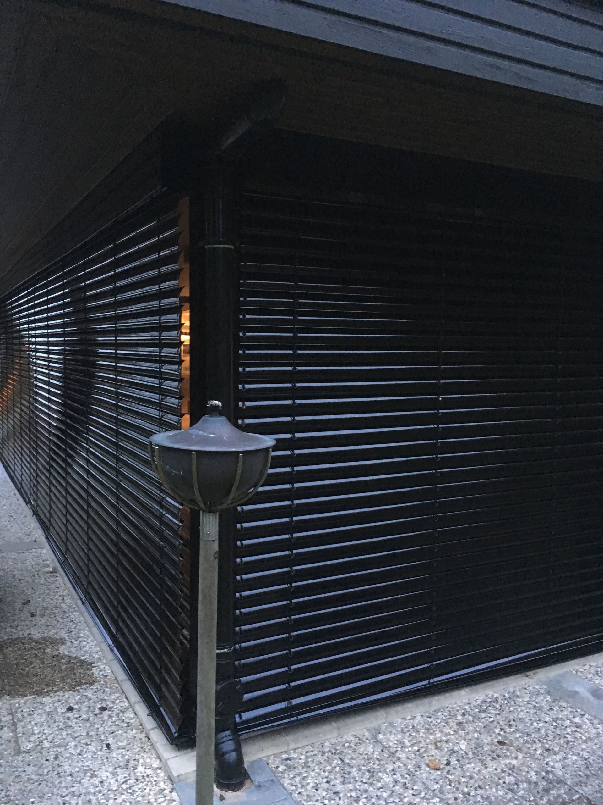Raffstore (Außenjalousie)
