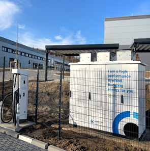 Boosted Charger (HPC-Ladestation mit Speicher)