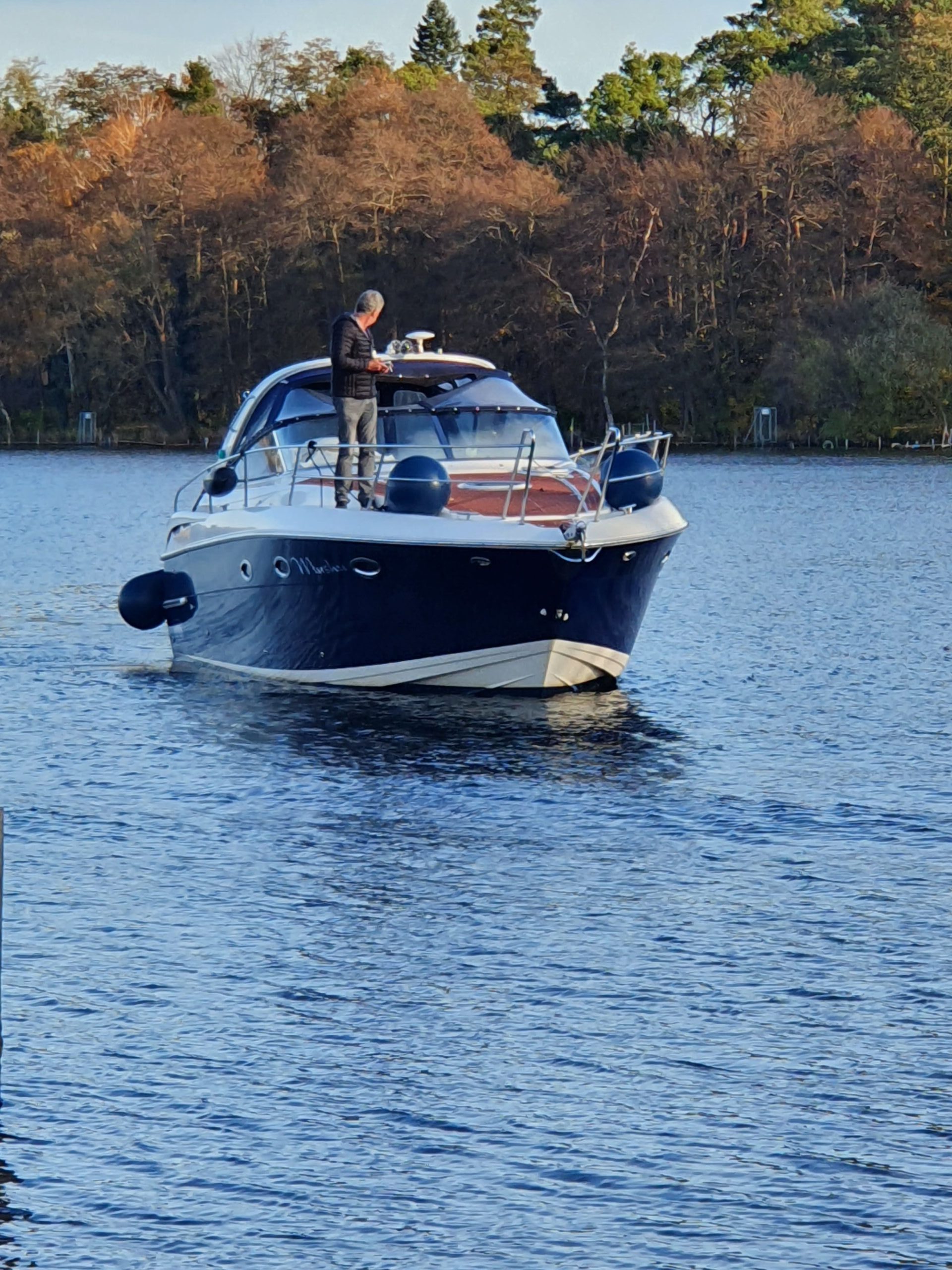 Bootsservice: Kauf, Reparatur und Bootsmotoren