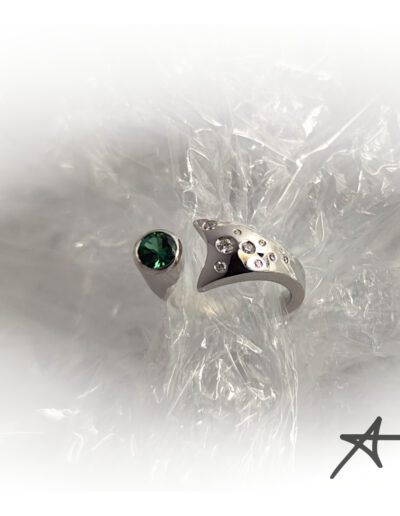 Ring Fin, Weißgold mit Turmalin und Brillanten