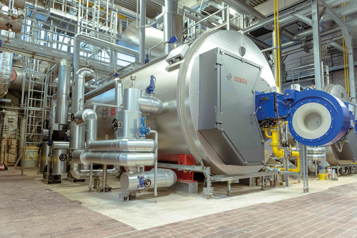 Dampfzentrale mit zwei Dampfkesseln