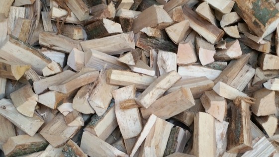Gespaltetes Brennholz