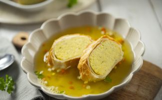 Polenta-Strudel in der Suppe