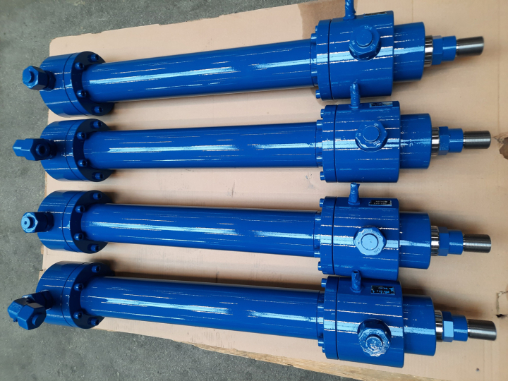 Revision Hydraulikzylinder Betonpumpe