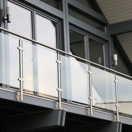 Ganzglasgeländer