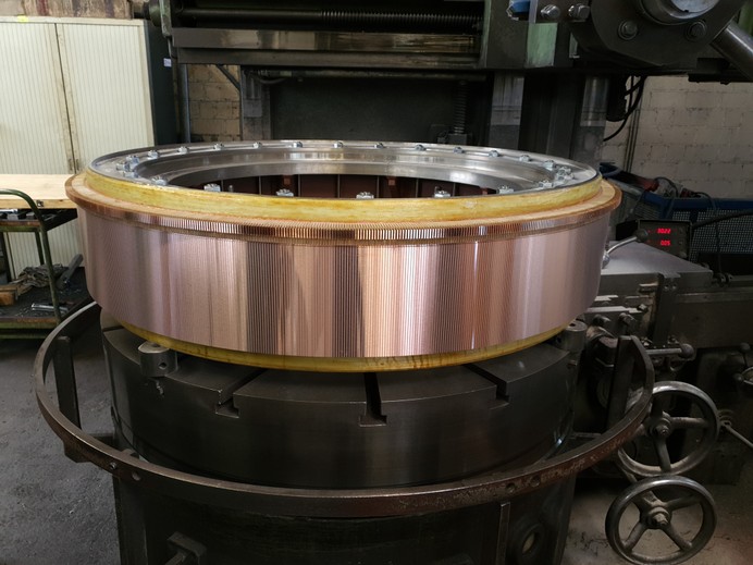 Commutator component