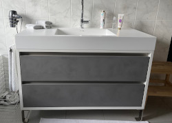 Waschtisch mit Becken aus Mineralwerkstoff Hanex