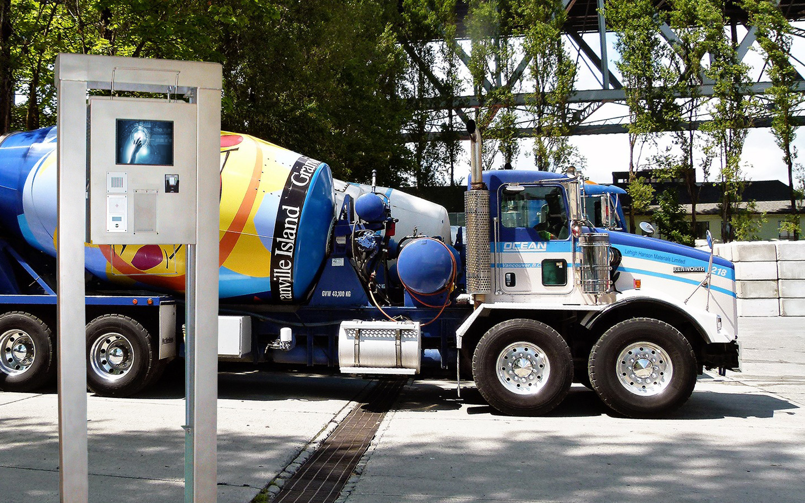Höhenverstellbare Outdoorterminals zur Fahrzeugverwiegung