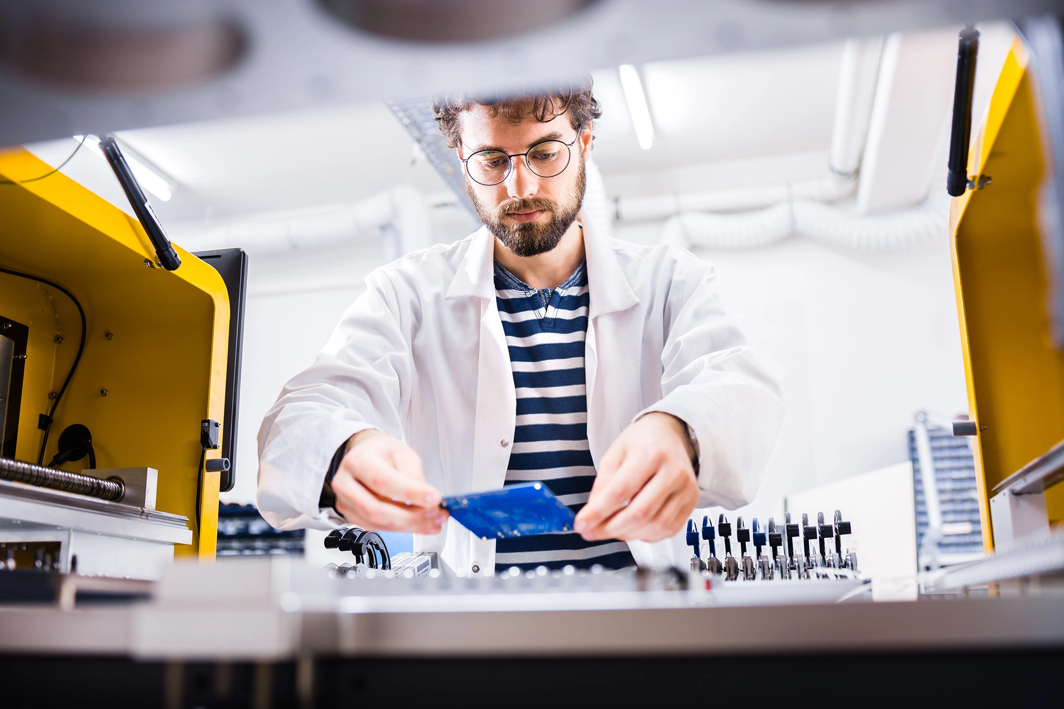 Engineering-Team bei der Arbeit