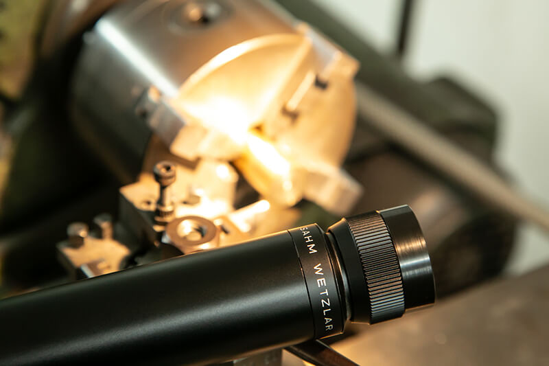 Setting-up and measuring microscope