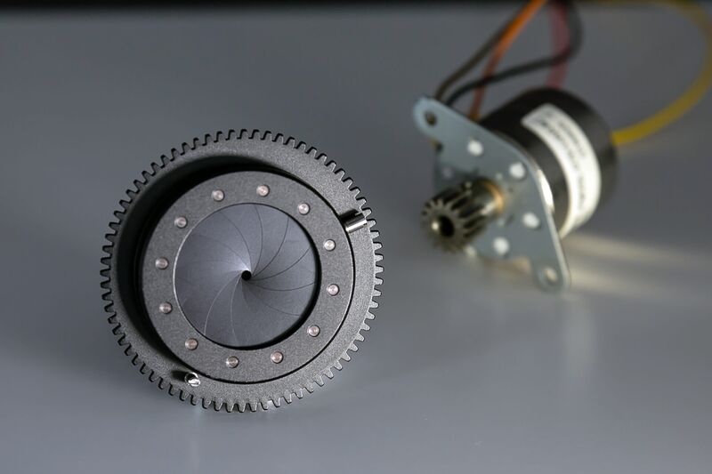 Motorized iris diaphragm