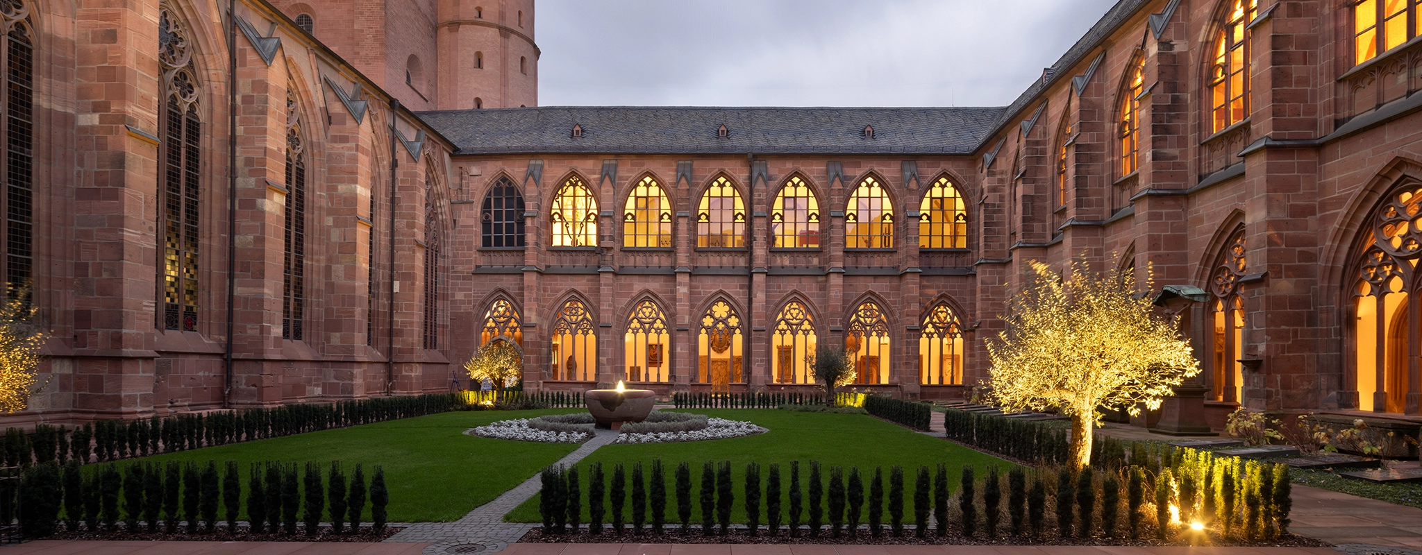 Kreuzwegleuchte Mainzer Dom