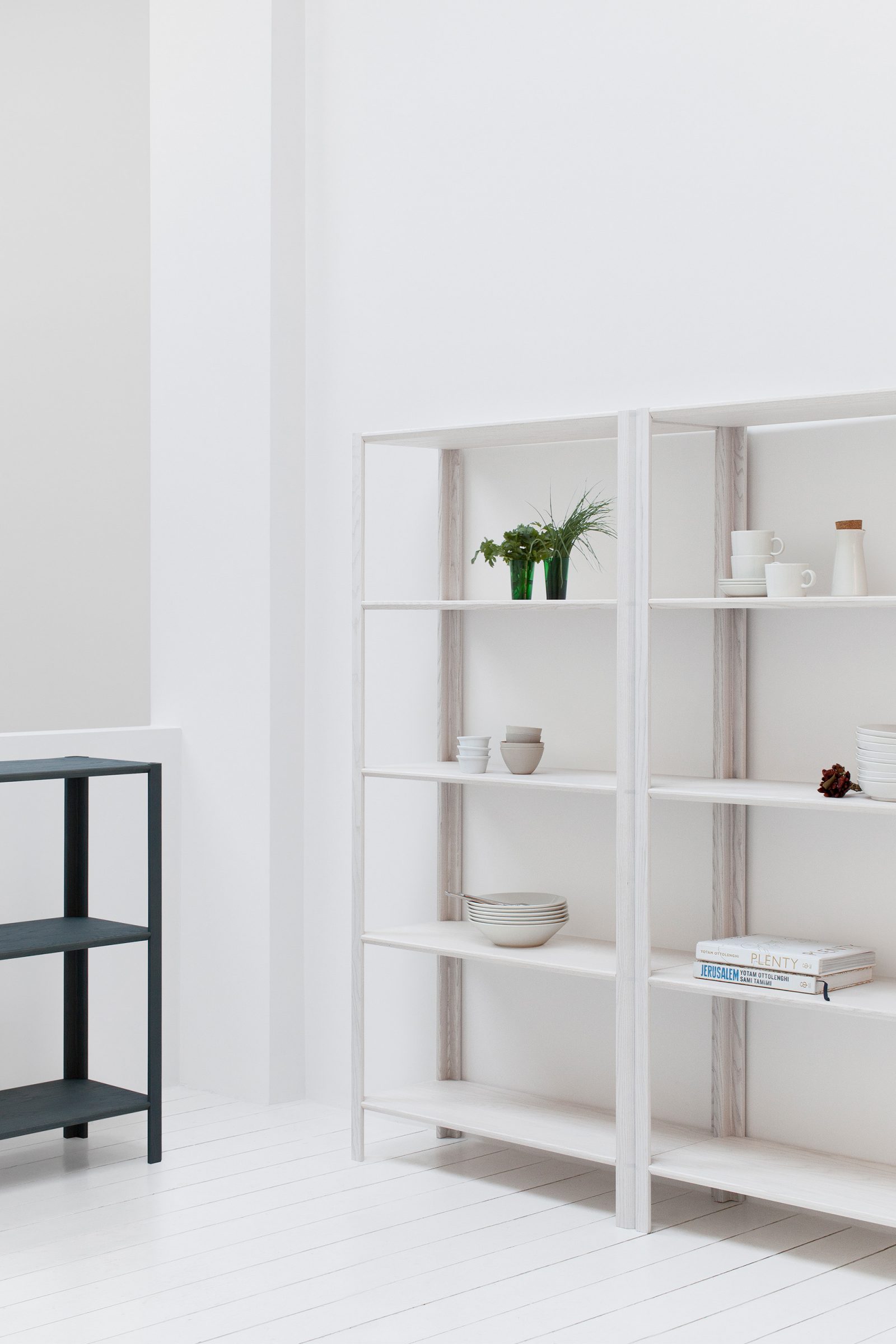 PLUG Shelf