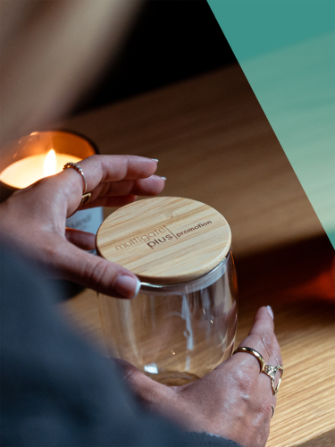 Glas mit Holzdeckel als Werbeartikel