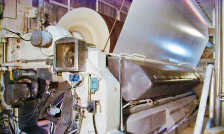 Papiermaschine mit Online Coater