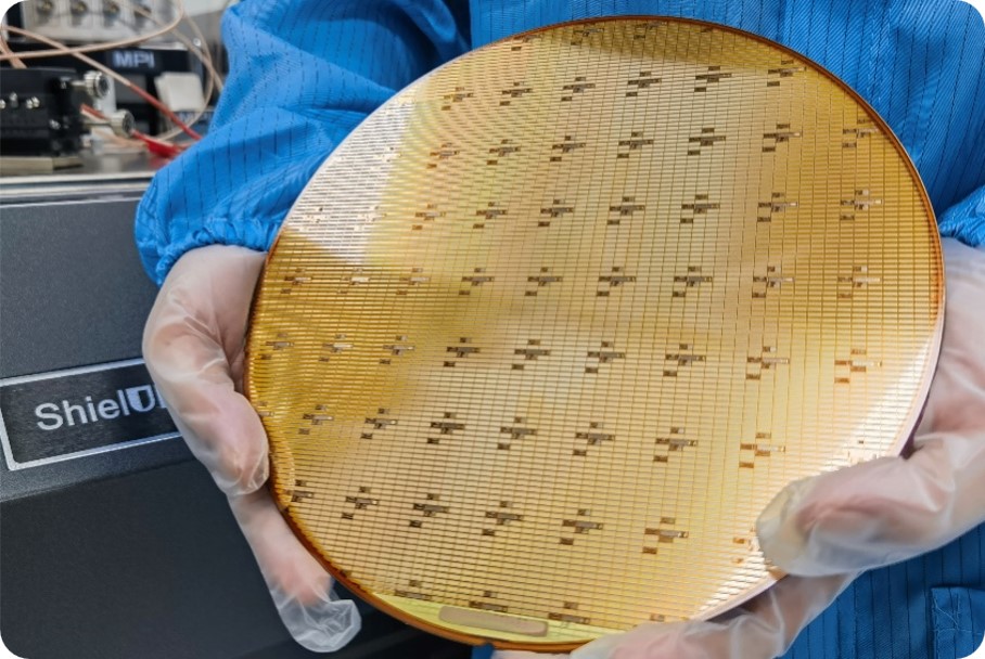 GaN-on-QST epitaxy technology