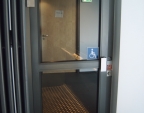 Behindertensenkrechtaufzug