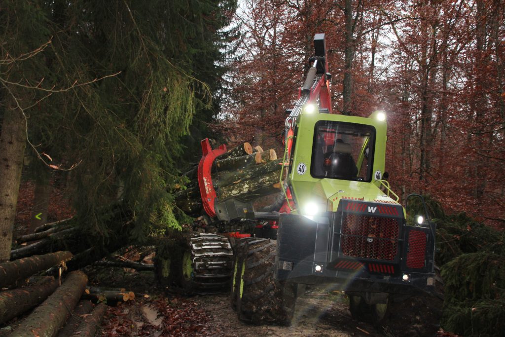 Fertigung in den Werkhallen