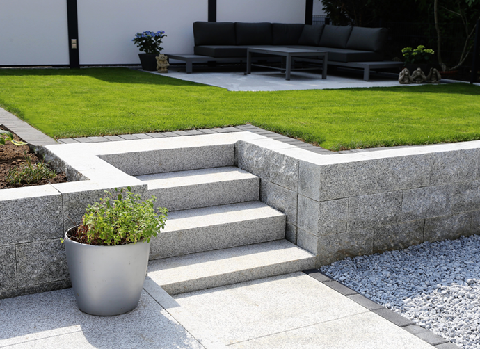 Gartengestaltung aus Naturstein