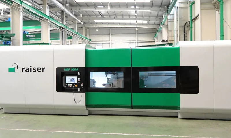 Reibschweißmaschine HRF 1000 im Kundenbetrieb