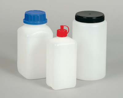 Flaschen und Dosen 3–2.500 ml