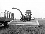 Landmaschinen (Mäher, Kultivatoren)