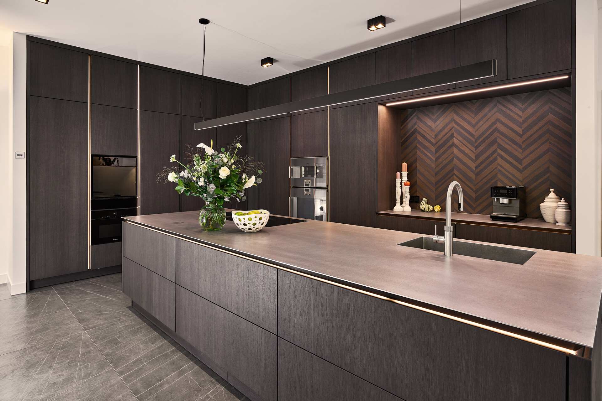 SieMatic SLX in Eiche Hazel Brown, realisiert im niederländischen Twente