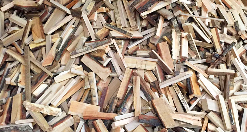 Brennholz und Briketts