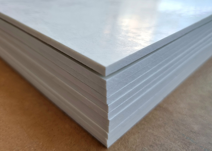 Zuschnitt von Kunststoffplatten