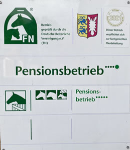 Boxen- und Offenstall