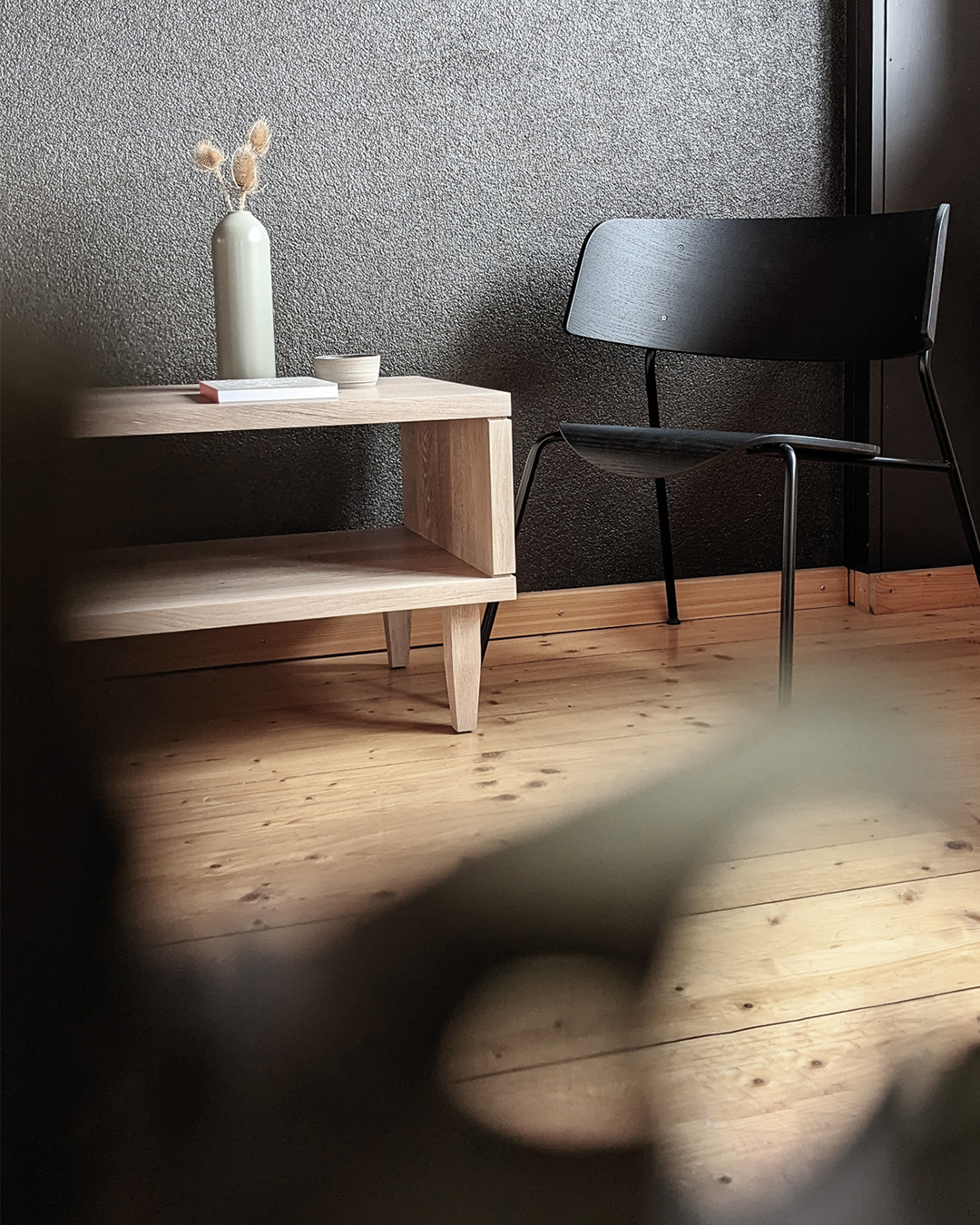 Couchtisch aus Massivholz, handgefertigt