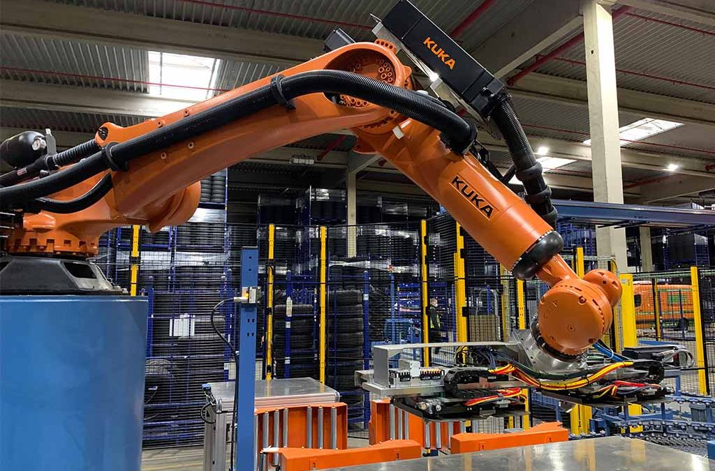 Roboterzelle im Aufbau