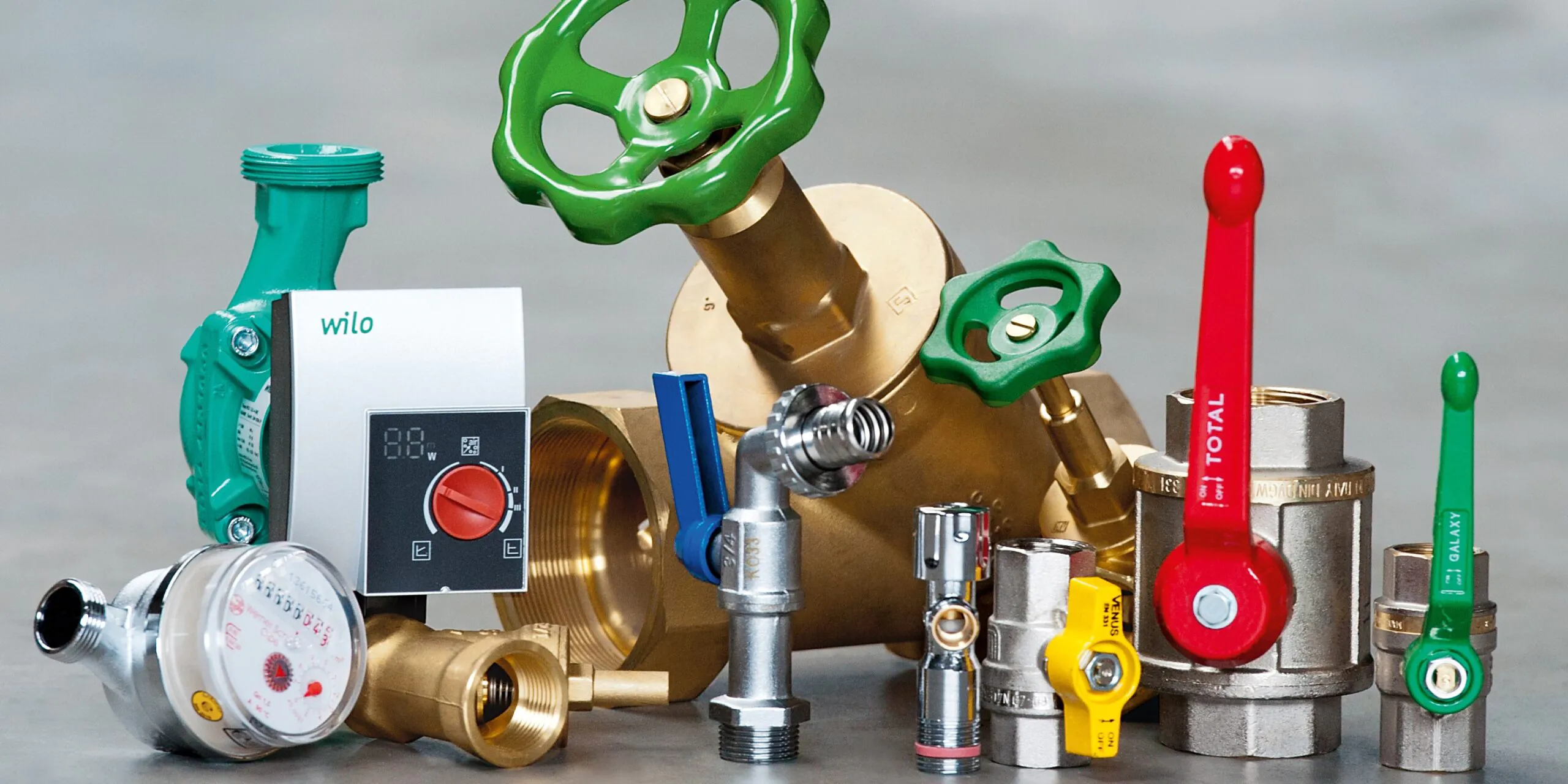 Installationsrohre und Fittings