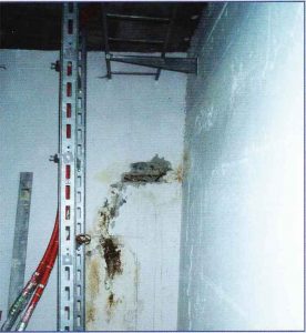 Bauwerksabdichtung, Wand vor der Sanierung
