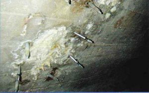 Verpressung und Risssanierung, Decke vor der Sanierung