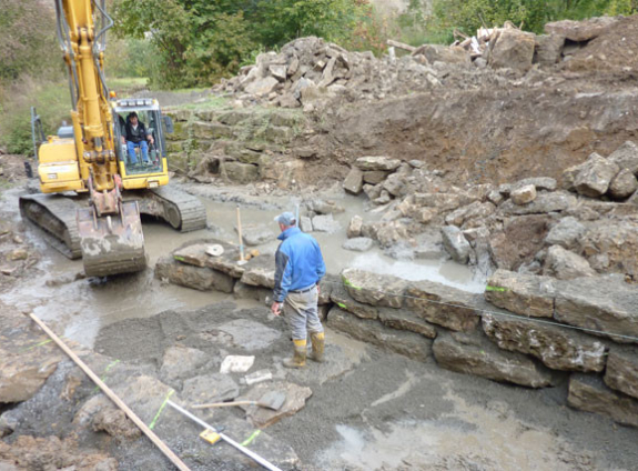 Gestaltung der Wehranlage