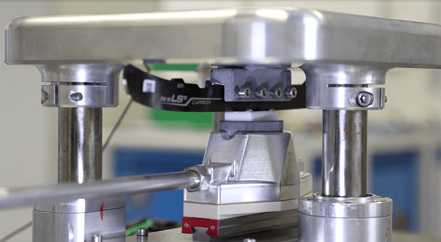 Tribometer-Prüfung am Fraunhofer-Institut