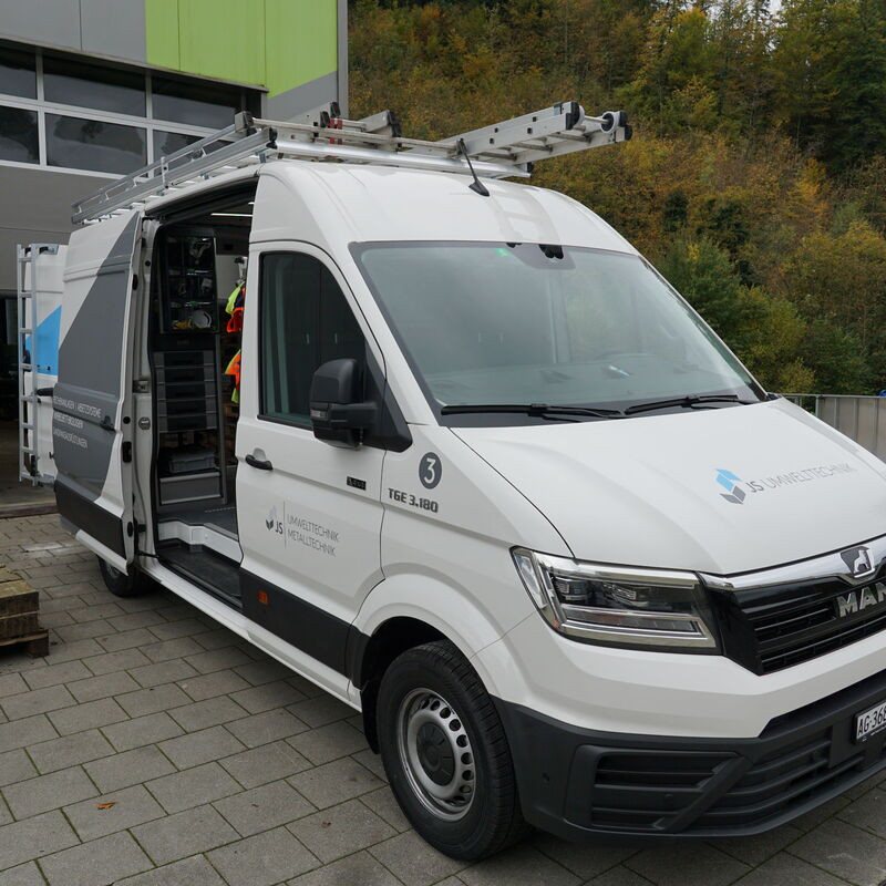 Service-Fahrzeug JSU