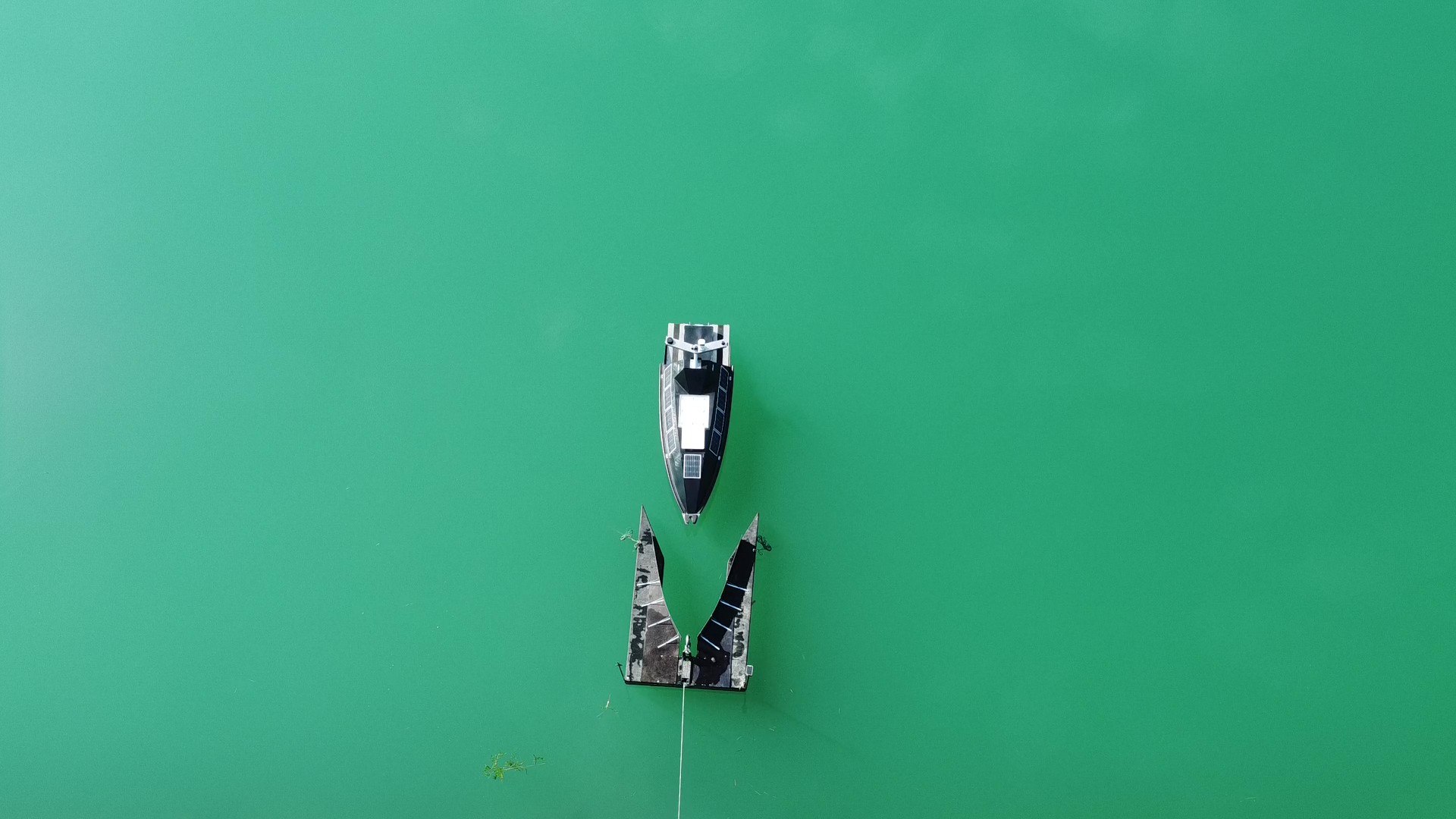 LM450 nähert sich aus der Luft seiner Dockingstation